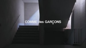 Показ женской коллекции COMME des GARÇONS осень-зима 2025