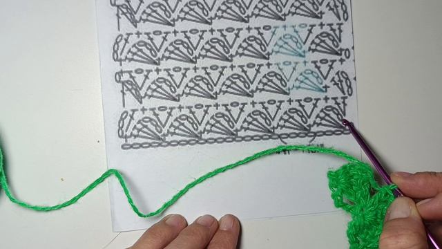 Узор крючком плюс схема.  102