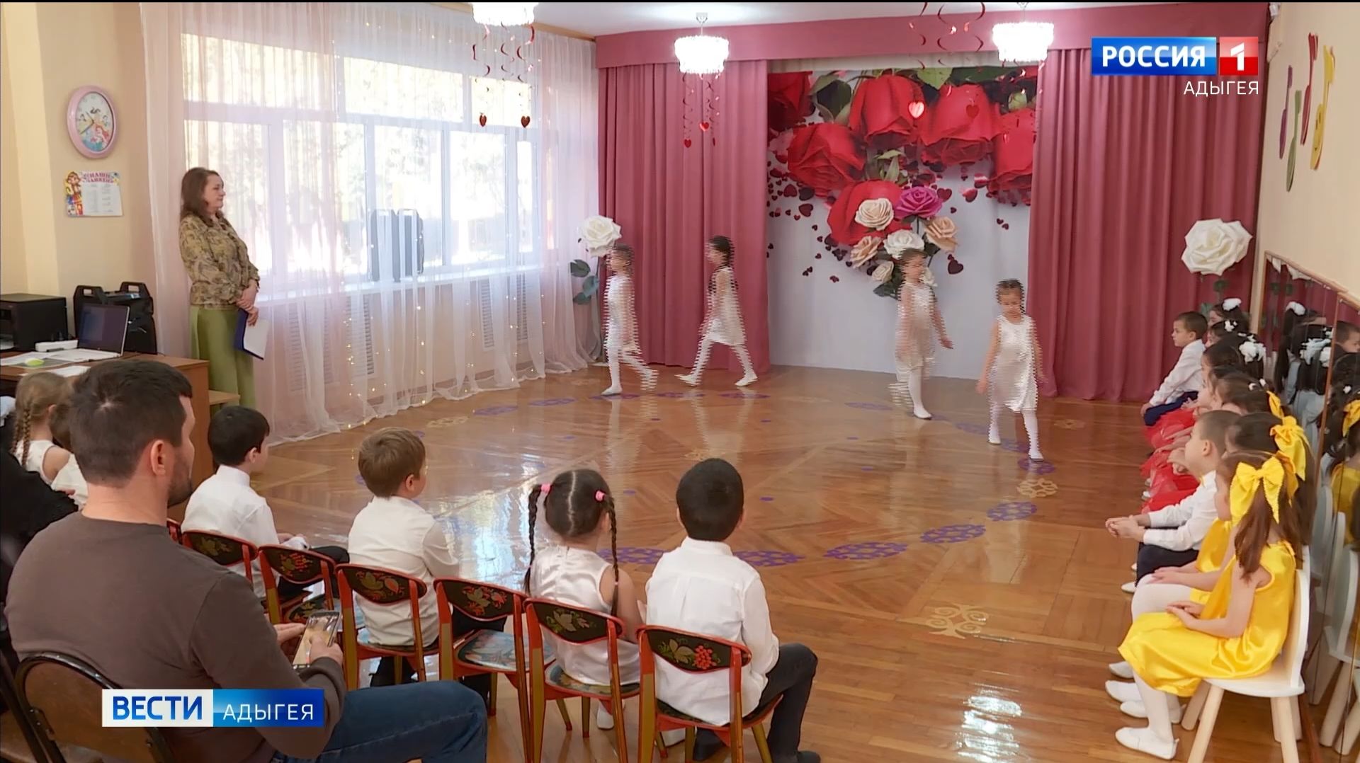 Гостями майкопского детского сада номер четырнадцать стали представители Адыгейского республиканског
