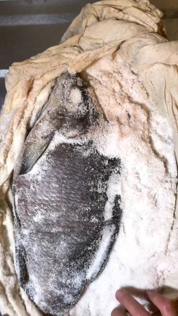 Как засолить леща: простой способ сухого посола #СухойПосол #ЗасолкаРыбы #КрупныйЛещ