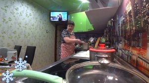 ВЛОГ // НА КУХНЕ РАЗВЕЛА БАРДАК /ГОТОВЛЮ ВКУСНЯШКИ / ПОЛУЧИЛА С ОЗОНА ПЕСОК /БОЛТАЛКА