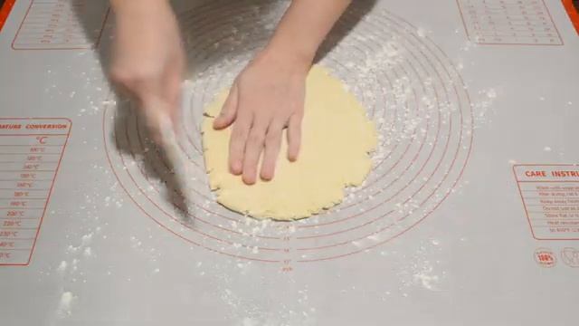 САМЫЕ ВКУСНЫЕ И НЕЖНЫЕ Рогалики на творожном тесте Танюшина кухня смотреть онлайн