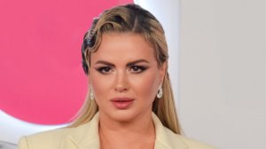 Мечтала о принце, а нашла женатого и в долгах: как живет Анна Семенович