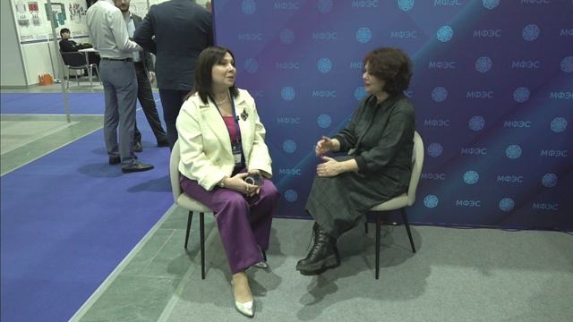 Ирина Есипова в Открытой студии газеты «Энергетика и промышленность России» на МФЭС-2025