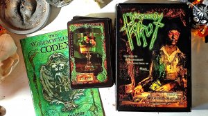 Крышесносное The Wormweird Tarot + расклад о том, куда бесследно исчезла Тара Калико?