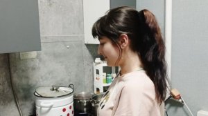 Влог подготовка к дню рождения Кристины//Стол получился вкусный!Подарки😍