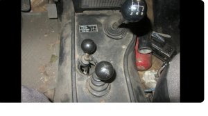 Проверяем раздатку на Ниве: блокировку дифференциала и повышенную, пониженную передачи