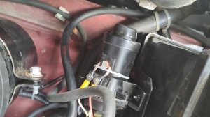 1000079351.mp4 Второй аккумулятор на Ниву Тревел 2 часть