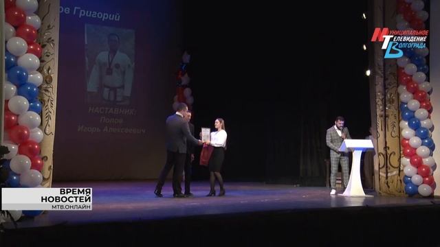 65 одаренных школьников стали стипендиатами Волгоградской городской Думы