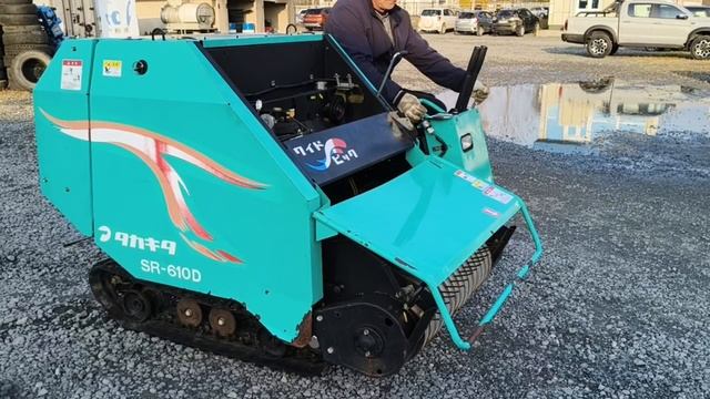 Японский рулонный пресс подборщик Takakita SR-610D