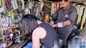 Самый мощный массаж молотком в истории. Индийский парикмахер Ток Сен