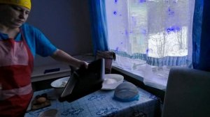 Сырники- на радость, тюль - на обновление интерьера!