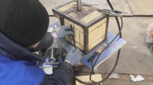 ГАЗОВЫЙ КУЗНЕЧНЫЙ ГОРН и ТИГЕЛЬ ИЗ ОТХОДОВ и МУСОРА СВОИМИ РУКАМИ!