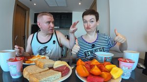 Мукбанг сами себе ЗАВИДУЕМ) Скромный завтрак с видом на МОРЕ! Вован меня ВЗВОЛНОВАЛ! Отдых в Паттайе