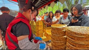 китайский уличный рынок. копченое мясо, кальмары и не только