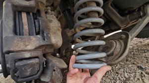 Нива: замена передней пружины