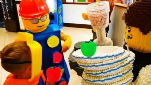 Ники и Влад в гостях у сказки: отель для детей!