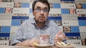 Придерживая штанишки бегу по взаимкам.