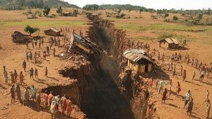 🌍 Учёные выяснили, почему Африка раскалывается на части 😱