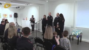 ЧЛЕНЫ ЖЕЛЕЗНОГОРСКОГО ОТДЕЛЕНИЯ СЖР ПОЗДРАВИЛИ ПОЛИЦЕЙСКИХ В КРАЕВЕДЧЕСКОМ МУЗЕЕ С ДНЕМ МАТЕРИ