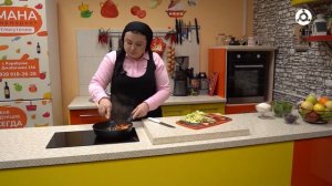 Утреннее меню. Готовим "Куриную грудку с тушеной морковью и кабачками"