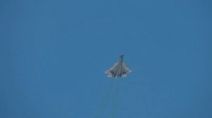 🇷🇺🇦🇪 Су-57Э «станцевали» в небе над Дубаем