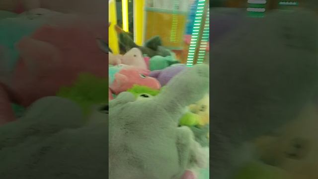 выбили из автомата одну игрушку смотреть онлайн