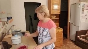 Расстроилась, может зря съездила__