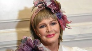 Елена Проклова собралась в дом престарелых