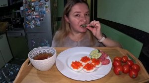 Вареники с сыром, яйца с икрой, завтрак #еда#вкусно#домашняя еда