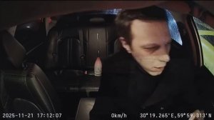 Таксисты  перестали уважать себя / Обсиканные и обплеванные  водители такси