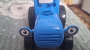 Синий трактор