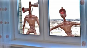 БАЗА СИРЕНОГОЛОВЫХ возле нашего дома! Как мы от них избавились?