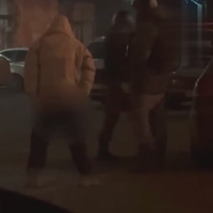 Показал задницу и помочился на росгвардейцев