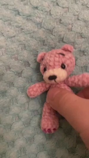 Мишка ещё маленький