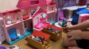 Маленькие питомцы в школе