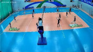 Игры открытого городского предновогоднего турнира по волейболу день 1