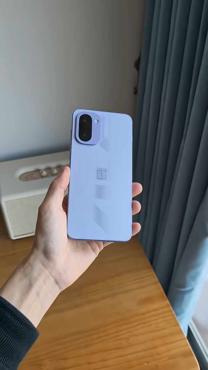 OnePlus Ace 6T - Баланс!🔥 Первое знакомство с ЖИРНЫМ ТОПОМ из поднебесной 💥#shorts #OnePlusAce6T