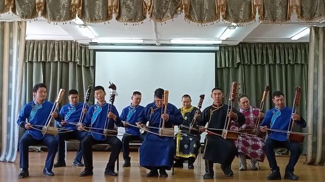 Мелодии бызаанчы - исп.: ансамбль Дынгылдай. Медиатека МФТ МАХ.