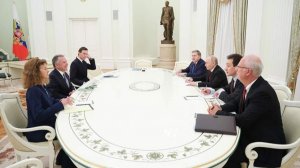 Путин принял в Кремле спецпосланника президента США Уиткоффа