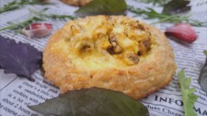 Рецепт для Нового года! Ватрушки с грибами и сыром!😋😋😋 Это блюдо украсит любой праздник!😍😍😍