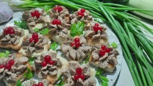 Новогодние рецепты! Канапе со шпротами, сыром и яйцом!🥪🥪🥪