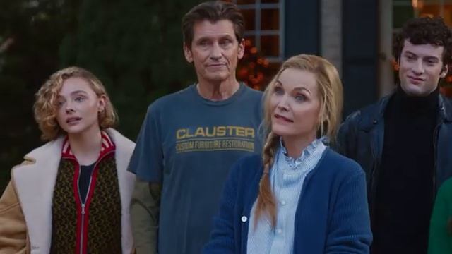 Официальный клип Oh What Fun Lawn Inflatables