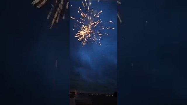 Парковый фейерверк