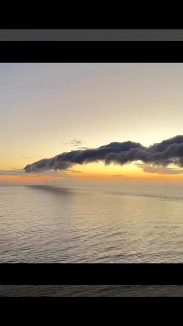 Голд-Кост, Австралия. Облако _утренняя глория_ @https___t.me_c_1826963676_2994