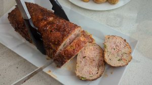 Мясной рулет из фарша на праздничный стол! Горячее блюдо и закуска на праздничный стол