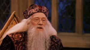 Гриффиндор получает кубок школы