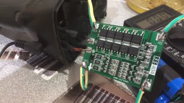 Самая простая переделка шуруповерта на Li-ion аккумулятор