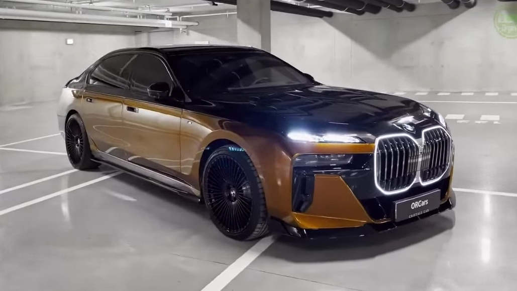 BMW 7 Серии 760i интерьер и экстерьер.