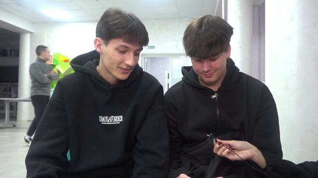 Цифровое путешествие в прошлое: школьники Амурска осваивают нейросети